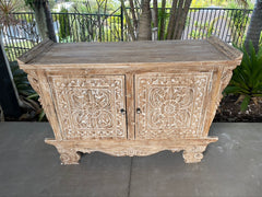 NEW BEAUTIFULLY HAND CARVED & CRAFTED TEAK WOOD BALINESE CABINET / VANITY