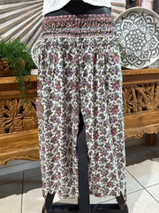 Ladies Bali Beach / Shirred Waist Bali Capri Pants SO COMFY XXL - Bali 3/4 Pants