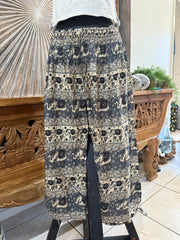 Ladies Bali Beach / Shirred Waist Bali Capri Pants SO COMFY XXL - Bali 3/4 Pants