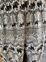 Ladies Bali Beach / Shirred Waist Bali Capri Pants SO COMFY XXL - Bali 3/4 Pants