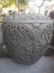 NEW Balinese Master Carved Paras Pot - Unique High Quality Bali FEATURE POT