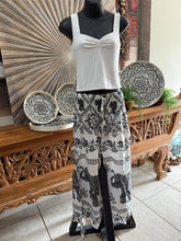 Ladies Bali Beach / Shirred Waist Bali Capri Pants SO COMFY XXL - Bali 3/4 Pants