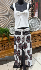 Ladies Bali Beach / Shirred Waist Bali Capri Pants SO COMFY XXL - Bali 3/4 Pants