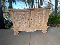 NEW BEAUTIFULLY HAND CARVED & CRAFTED TEAK WOOD BALINESE CABINET / VANITY