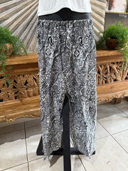 Ladies Bali Beach / Shirred Waist Bali Capri Pants - SO COMFY Suit Maternity XL