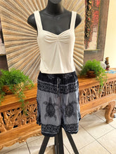 Ladies Bali Beach / Shirred Waist Bali Shorts SO COMFY XXL - Ladies Bali Shorts