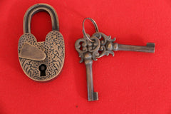 New BRASS Ornate Antique Style Padlock + 2 Decorative Key - Furniture Accessorie