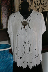 NEW Beautiful Uluwatu Lace Style Balinese Top - Balinese Embroidered Lace Top