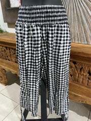 Ladies Bali Beach / Shirred Waist Bali Capri Pants - SO COMFY - Suit Maternity L