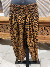 Ladies Bali Beach / Shirred Waist Bali Capri Pants - SO COMFY - Suit Maternity L