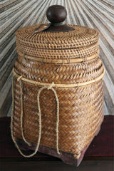 NEW BALINESE HAND WOVEN CANE W/RATTAN TRIM BASKET w/LID