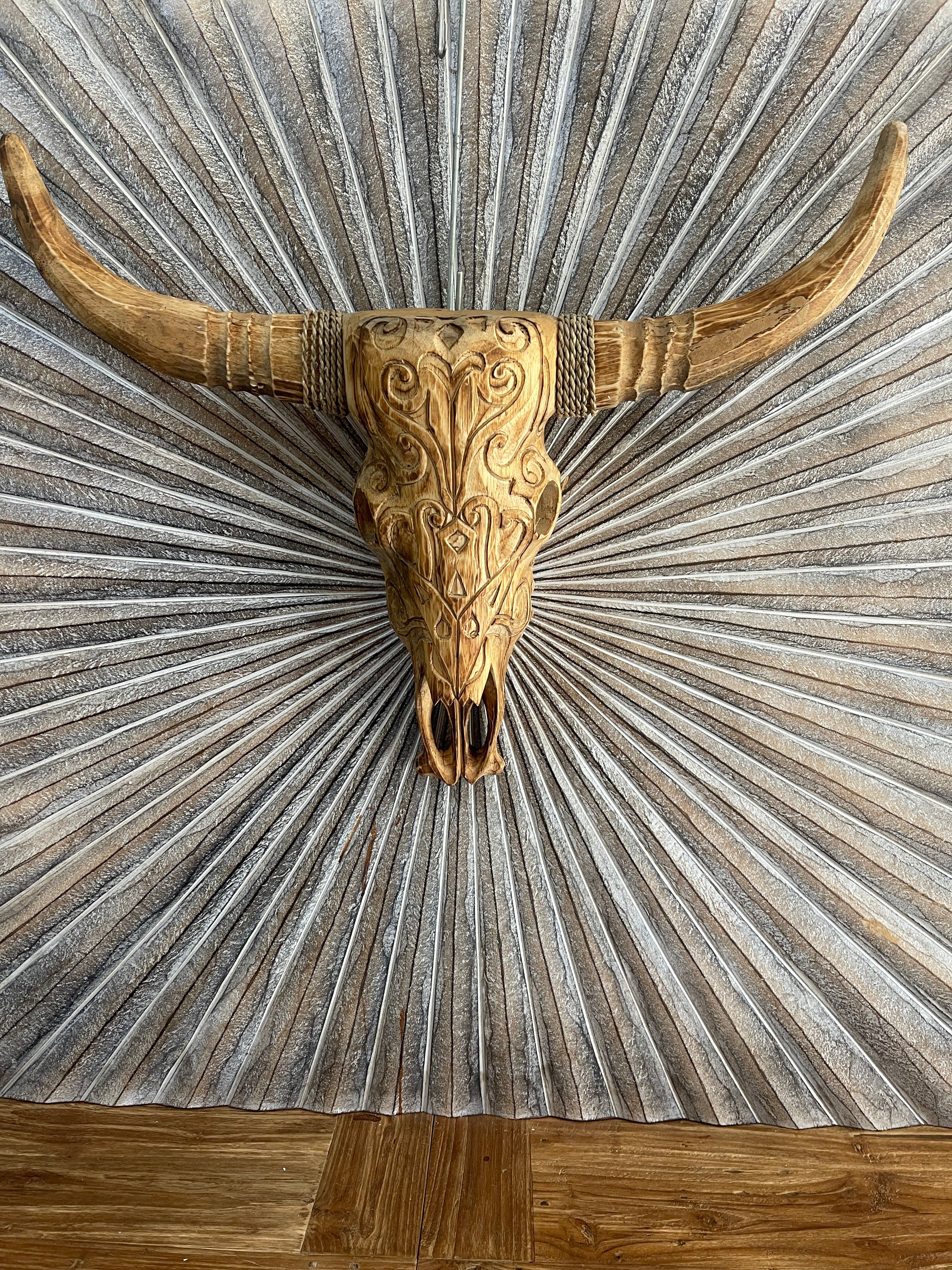 NEW Balinese Hand Carved & Crafted Buffalo Skull with Horn Wall Art