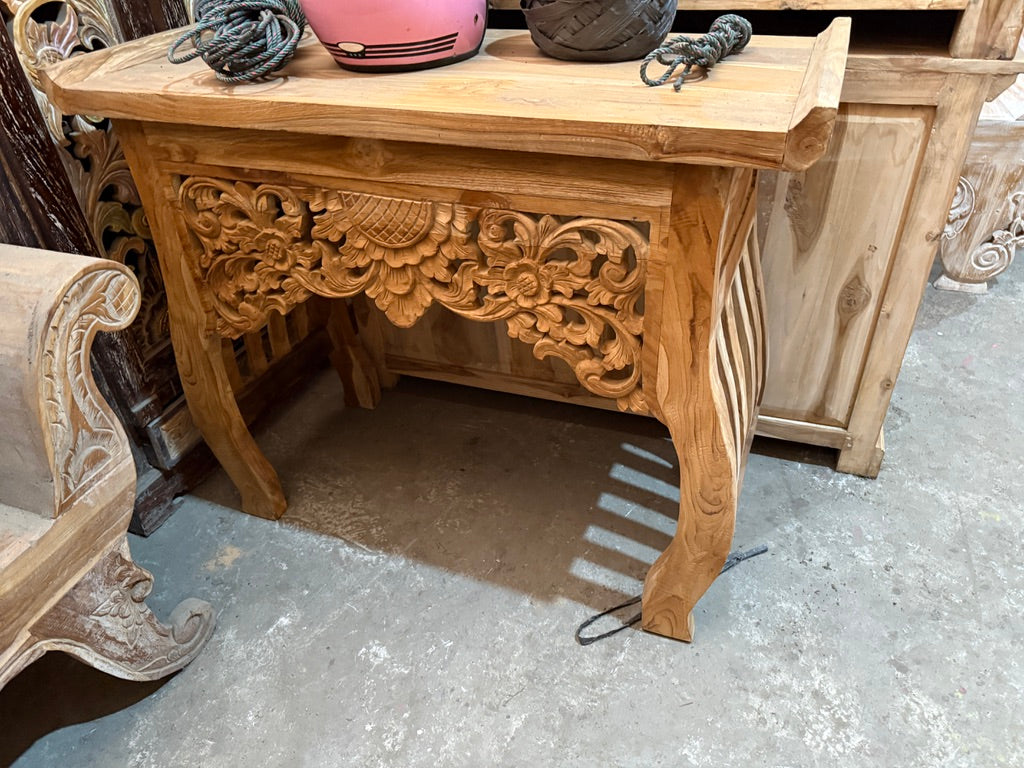 Beautifully Hand Carved & Crafted TEAK WOOD BALINESE Console Table