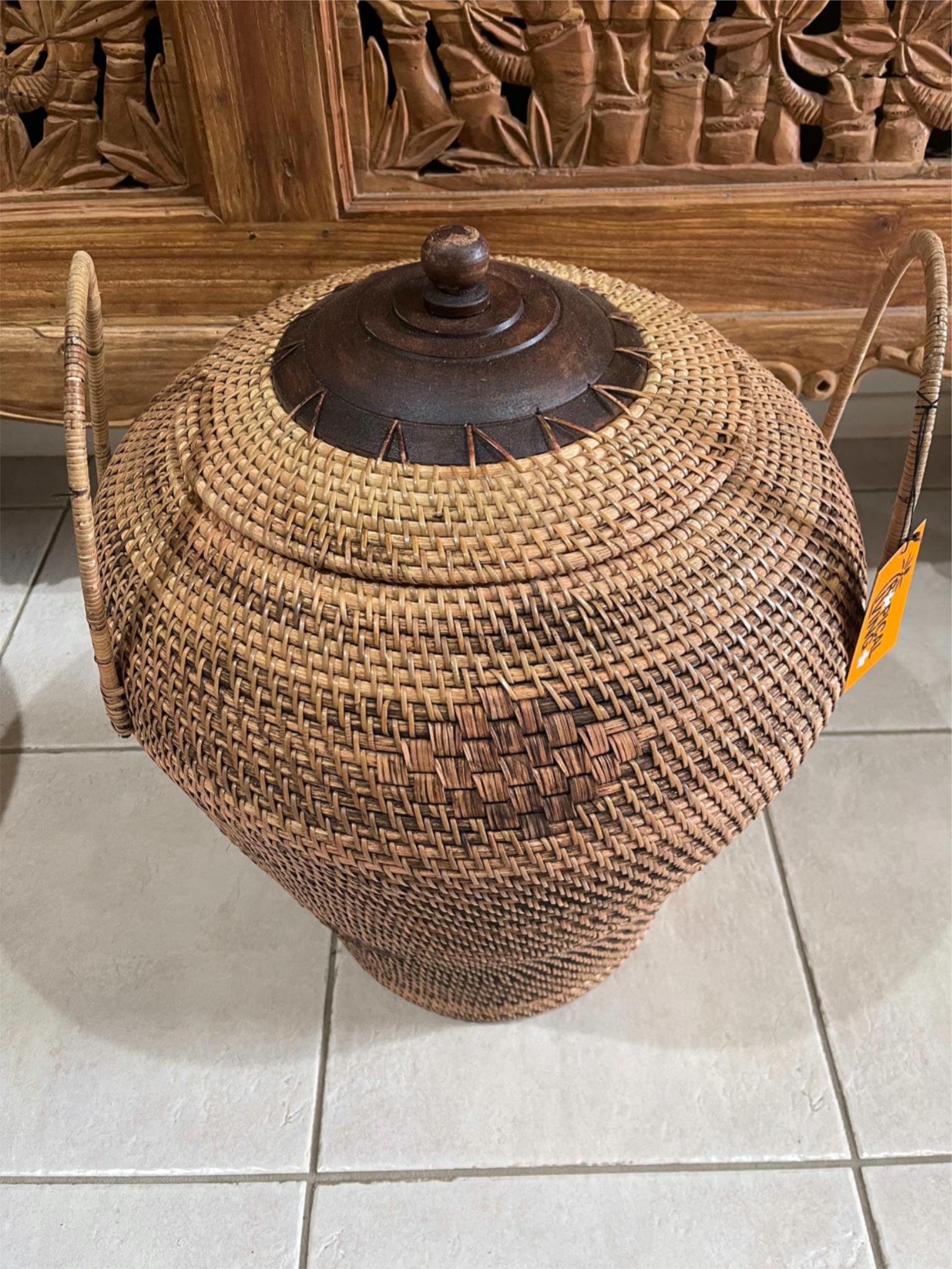 NEW Balinese Hand Woven Large Rattan Basket with Lid - Large Balinese Basket