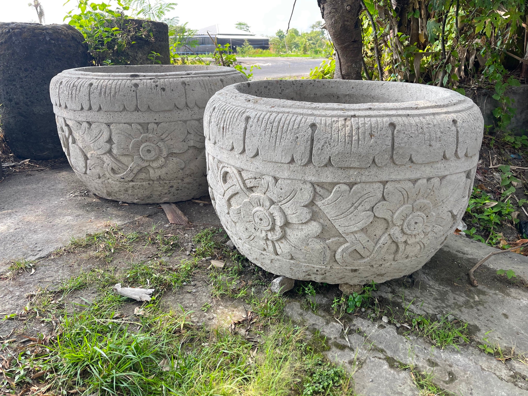Paras Bucket NEW Balinese Hand Crafted Large Paras Pot - Bali Feature Pot - Carved ...
