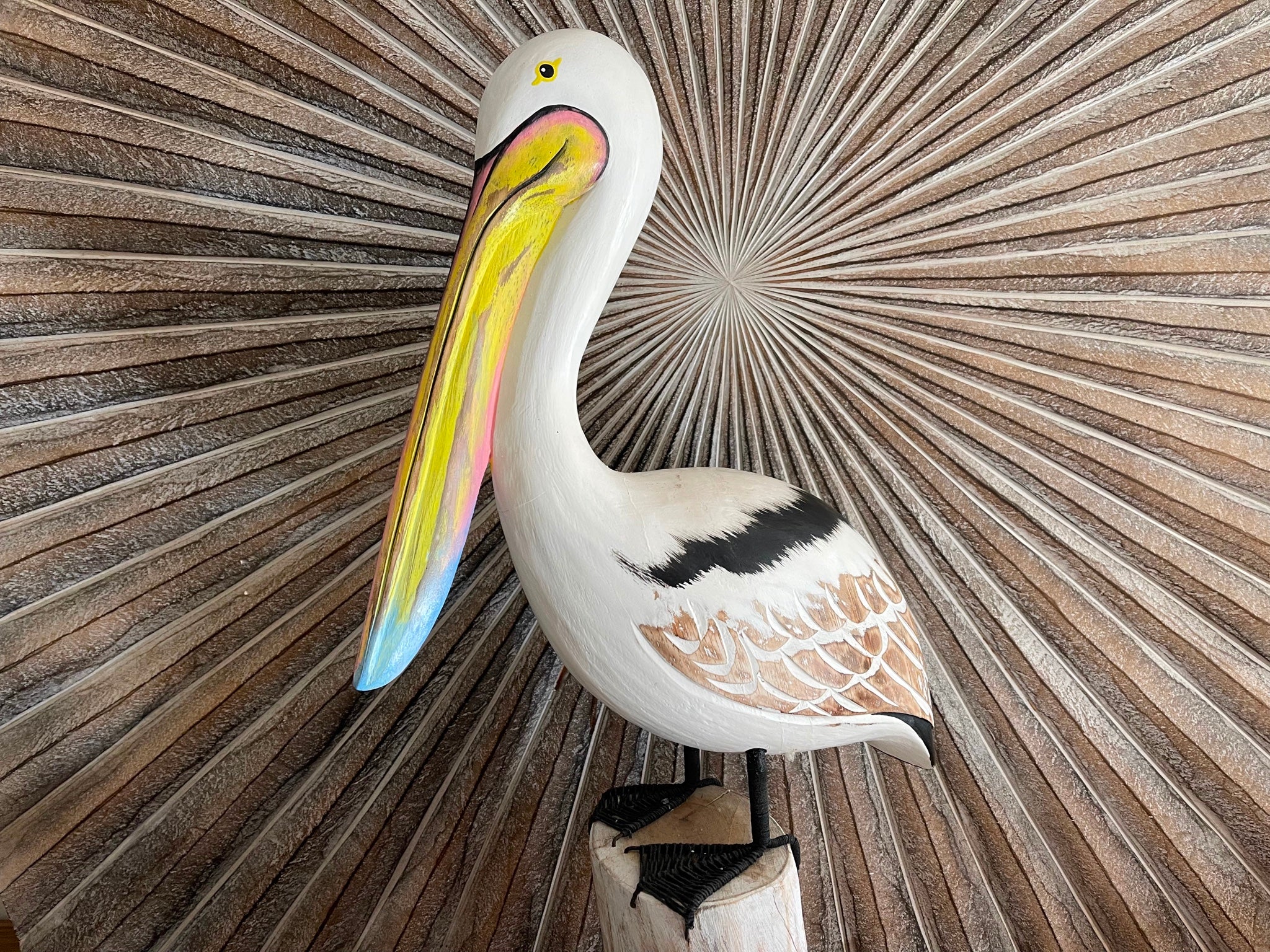 NEW Balinese Hand Carved & Crafted Pelican Sculpture AMAZING - Bali Bird Art